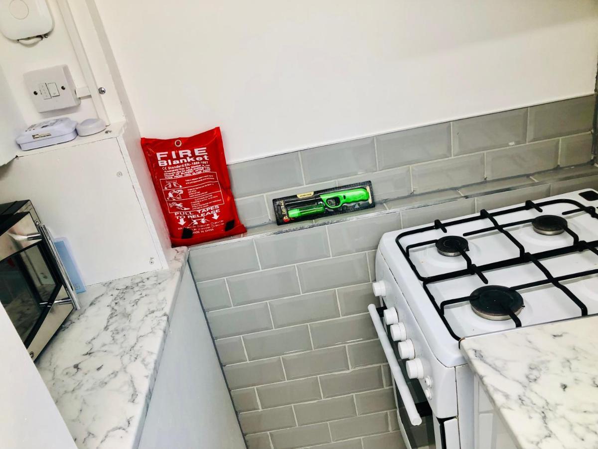 Charming Town Centre 3 Double Beds Home Free Parking Тонбридж Экстерьер фото